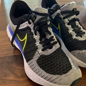 Nike React Infinity Run FlyKnit 2 MENS SIZE 11.5